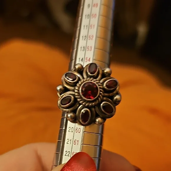 Nicky Butler Silver Floral Ring with Deep Red Stones - Picture 8 of 9